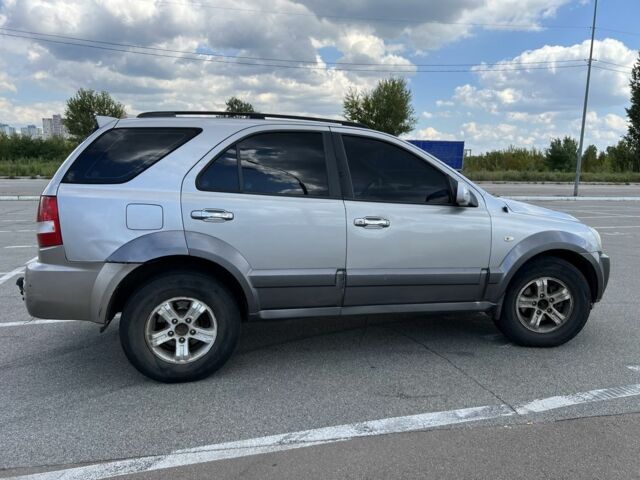 Сірий Кіа Соренто, об'ємом двигуна 2.5 л та пробігом 300 тис. км за 3600 $, фото 3 на Automoto.ua