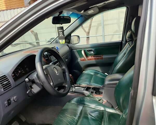 Сірий Кіа Соренто, об'ємом двигуна 2.5 л та пробігом 300 тис. км за 6500 $, фото 8 на Automoto.ua