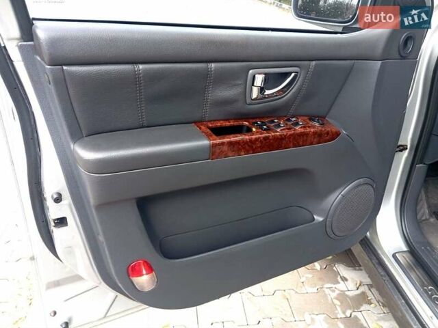 Сірий Кіа Соренто, об'ємом двигуна 2.4 л та пробігом 220 тис. км за 6500 $, фото 19 на Automoto.ua