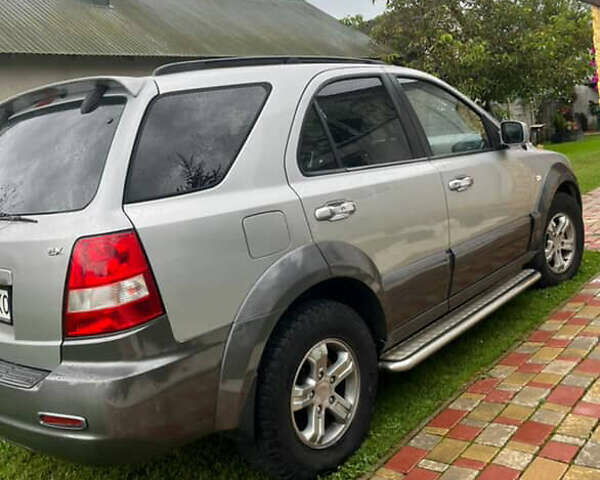 Киа Соренто 2003 в Яворове на Automoto.ua Серый Киа Соренто, объемом двигателя 2.4 л и пробегом 310 тыс. км за 5600 $, фото 8 на Automoto.ua