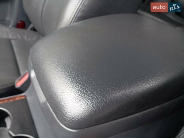 Сірий Кіа Соренто, об'ємом двигуна 2.4 л та пробігом 220 тис. км за 6500 $, фото 34 на Automoto.ua