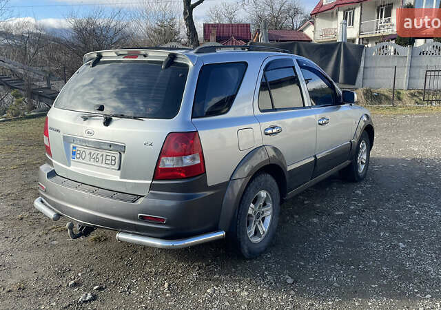 Серый Киа Соренто, объемом двигателя 2.35 л и пробегом 310 тыс. км за 6200 $, фото 3 на Automoto.ua