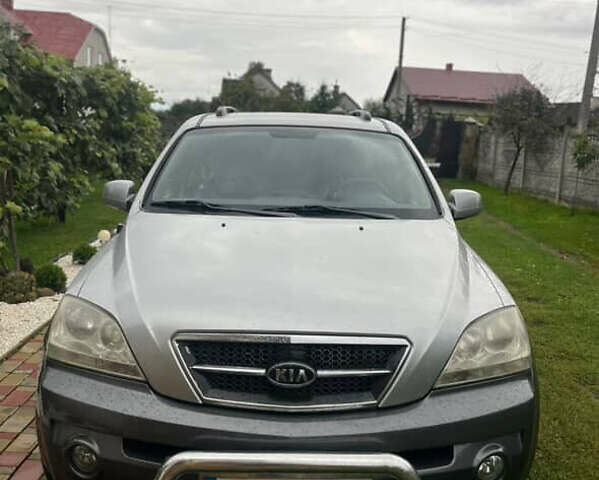 Киа Соренто 2003 в Яворове на Automoto.ua Серый Киа Соренто, объемом двигателя 2.4 л и пробегом 310 тыс. км за 5600 $, фото 2 на Automoto.ua