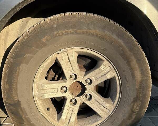 Сірий Кіа Соренто, об'ємом двигуна 2.5 л та пробігом 400 тис. км за 4000 $, фото 5 на Automoto.ua