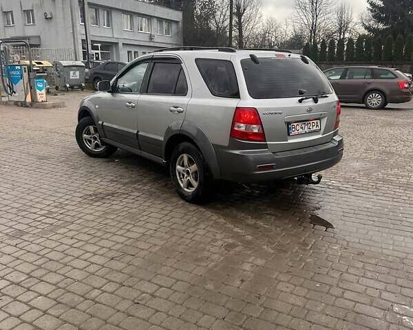 Серый Киа Соренто, объемом двигателя 2.4 л и пробегом 247 тыс. км за 5200 $, фото 2 на Automoto.ua