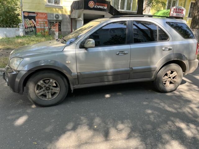 Серый Киа Соренто, объемом двигателя 2.5 л и пробегом 309 тыс. км за 4200 $, фото 1 на Automoto.ua