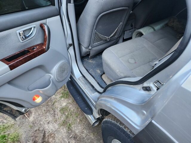 Киа Соренто 2003 в Яворове на Automoto.ua Серый Киа Соренто, объемом двигателя 0 л и пробегом 350 тыс. км за 4200 $, фото 6 на Automoto.ua