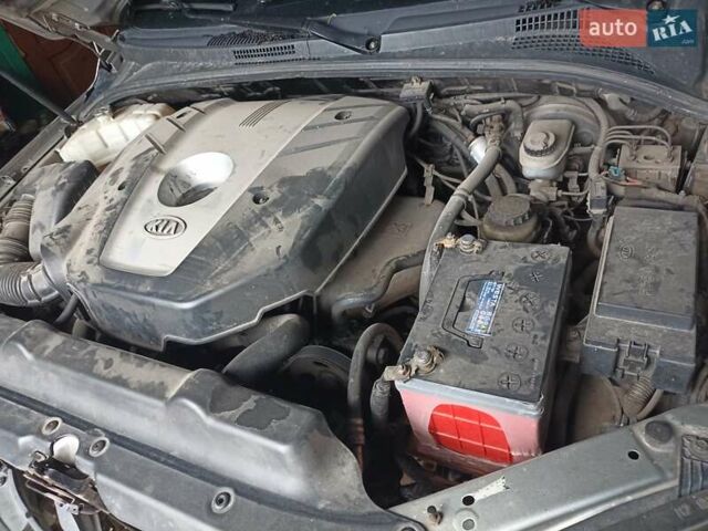 Серый Киа Соренто, объемом двигателя 2.35 л и пробегом 270 тыс. км за 4800 $, фото 1 на Automoto.ua