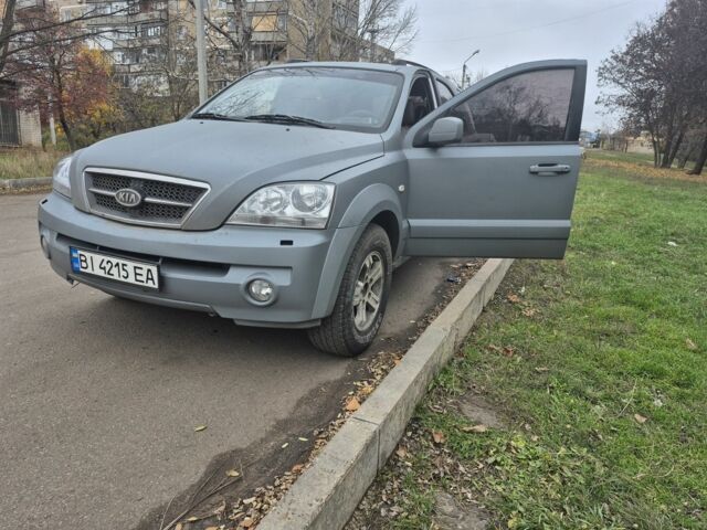 Серый Киа Соренто, объемом двигателя 2.4 л и пробегом 260 тыс. км за 4500 $, фото 5 на Automoto.ua