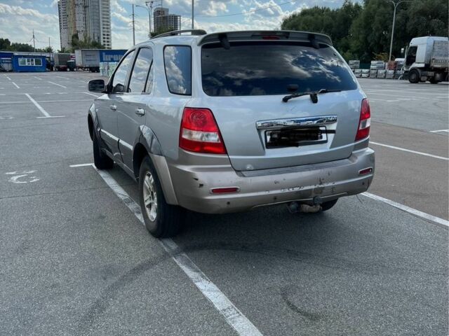 Сірий Кіа Соренто, об'ємом двигуна 2.5 л та пробігом 300 тис. км за 3600 $, фото 2 на Automoto.ua