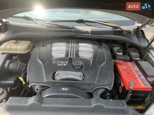 Серый Киа Соренто, объемом двигателя 2.5 л и пробегом 240 тыс. км за 6400 $, фото 7 на Automoto.ua