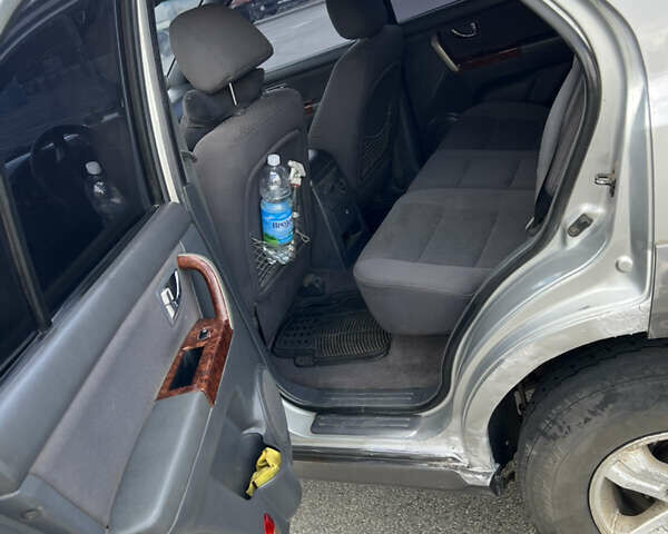 Сірий Кіа Соренто, об'ємом двигуна 0 л та пробігом 167 тис. км за 3600 $, фото 4 на Automoto.ua