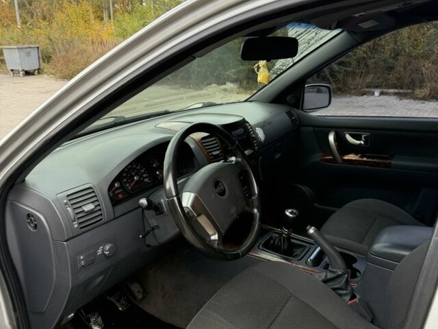 Киа Соренто 2003 в Краматорске на Automoto.ua Серый Киа Соренто, объемом двигателя 2.5 л и пробегом 300 тыс. км за 4700 $, фото 6 на Automoto.ua