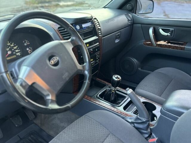 Кіа Соренто 2003 у Славянске на Automoto.ua Сірий Кіа Соренто, об'ємом двигуна 2.5 л та пробігом 350 тис. км за 3500 $, фото 11 на Automoto.ua