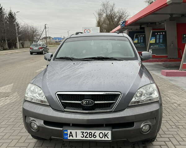 Серый Киа Соренто, объемом двигателя 2.5 л и пробегом 180 тыс. км за 7500 $, фото 1 на Automoto.ua