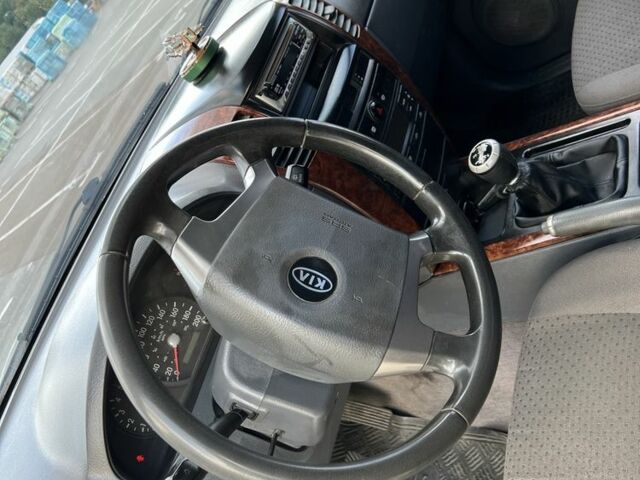 Сірий Кіа Соренто, об'ємом двигуна 2.5 л та пробігом 300 тис. км за 3600 $, фото 5 на Automoto.ua