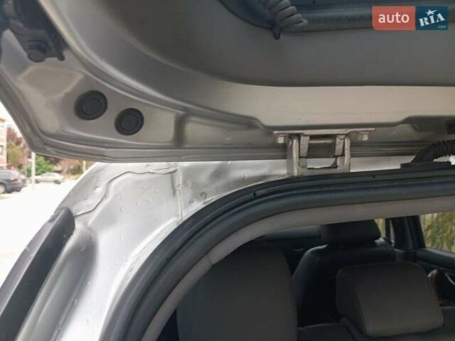 Сірий Кіа Соренто, об'ємом двигуна 2.4 л та пробігом 220 тис. км за 6500 $, фото 31 на Automoto.ua