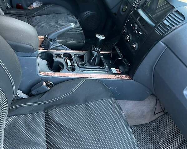 Серый Киа Соренто, объемом двигателя 2.5 л и пробегом 244 тыс. км за 5500 $, фото 4 на Automoto.ua