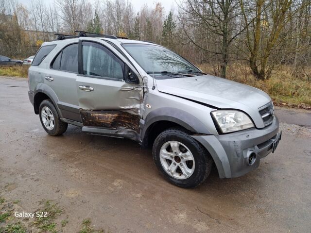 Серый Киа Соренто, объемом двигателя 2.5 л и пробегом 250 тыс. км за 2100 $, фото 5 на Automoto.ua