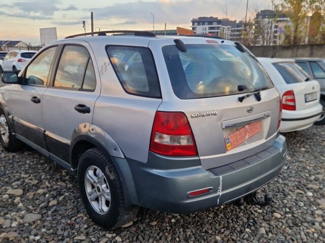 Сірий Кіа Соренто, об'ємом двигуна 0 л та пробігом 299 тис. км за 4500 $, фото 3 на Automoto.ua