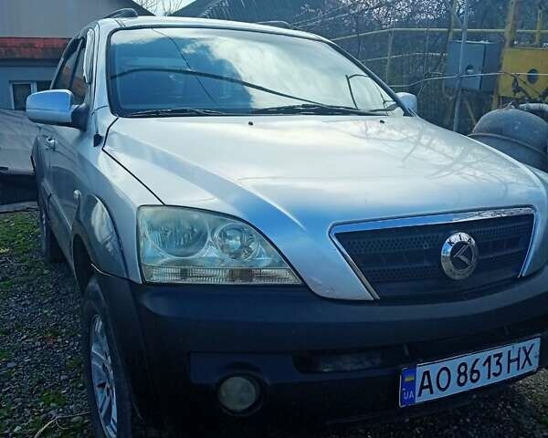 Серый Киа Соренто, объемом двигателя 2.5 л и пробегом 298 тыс. км за 8200 $, фото 6 на Automoto.ua