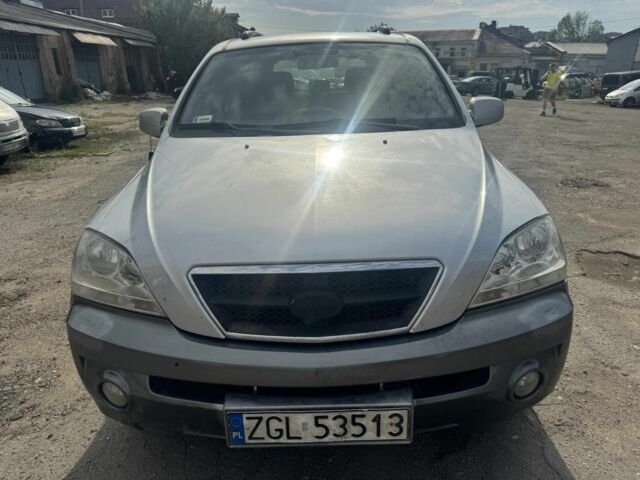 Сірий Кіа Соренто, об'ємом двигуна 2.5 л та пробігом 244 тис. км за 3500 $, фото 2 на Automoto.ua