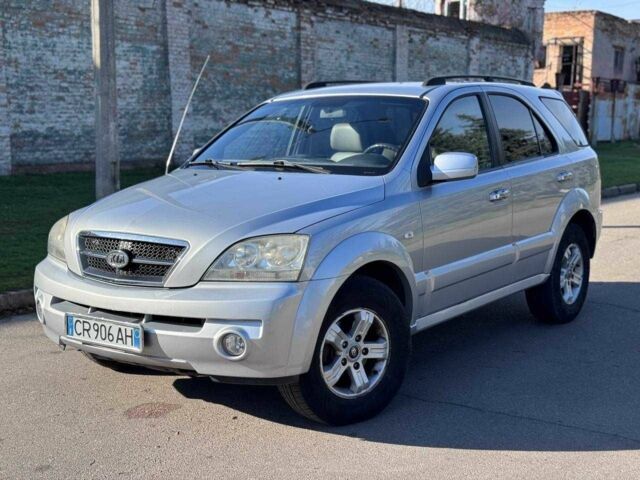 Сірий Кіа Соренто, об'ємом двигуна 2.5 л та пробігом 227 тис. км за 4500 $, фото 1 на Automoto.ua
