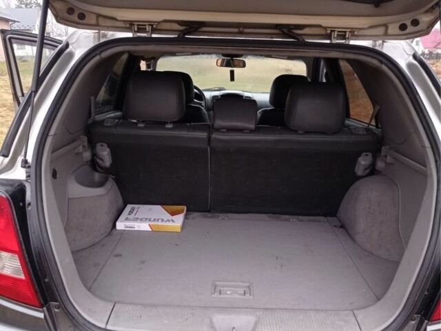 Серый Киа Соренто, объемом двигателя 2.5 л и пробегом 240 тыс. км за 2700 $, фото 6 на Automoto.ua