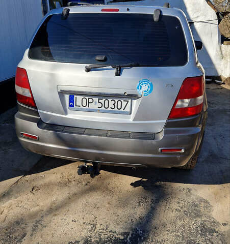 Серый Киа Соренто, объемом двигателя 2.5 л и пробегом 340 тыс. км за 3200 $, фото 2 на Automoto.ua