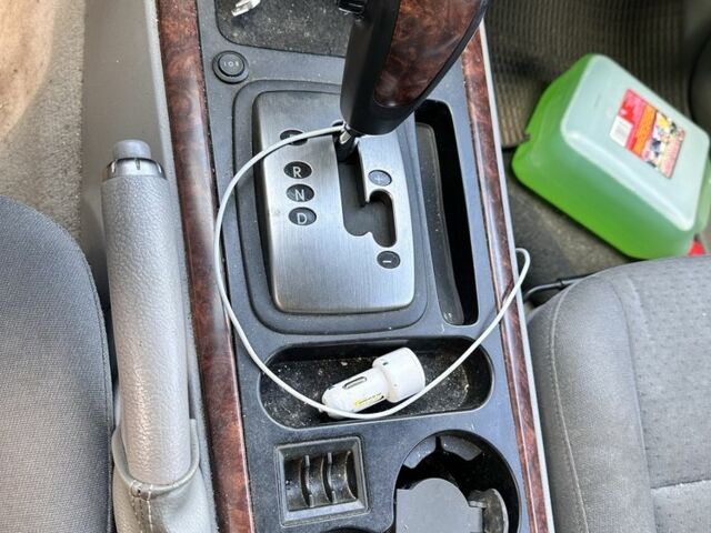 Серый Киа Соренто, объемом двигателя 0 л и пробегом 245 тыс. км за 3500 $, фото 10 на Automoto.ua