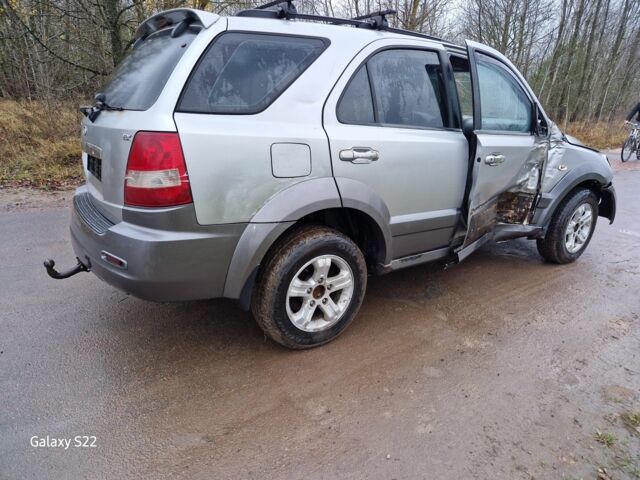 Серый Киа Соренто, объемом двигателя 2.5 л и пробегом 250 тыс. км за 2100 $, фото 6 на Automoto.ua