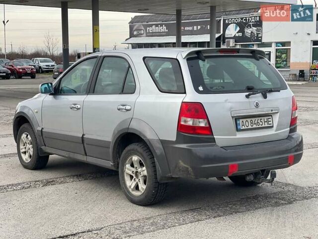 Серый Киа Соренто, объемом двигателя 2.5 л и пробегом 274 тыс. км за 3700 $, фото 2 на Automoto.ua