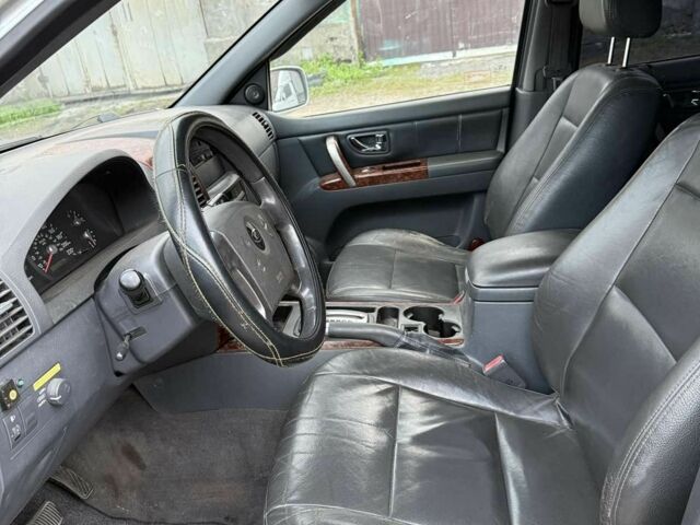 Серый Киа Соренто, объемом двигателя 3.5 л и пробегом 310 тыс. км за 3700 $, фото 6 на Automoto.ua