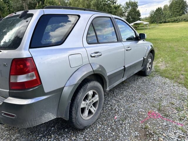 Серый Киа Соренто, объемом двигателя 0 л и пробегом 245 тыс. км за 3500 $, фото 2 на Automoto.ua