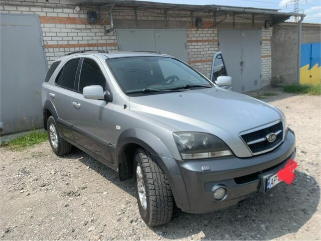 Серый Киа Соренто, объемом двигателя 2.5 л и пробегом 240 тыс. км за 6200 $, фото 1 на Automoto.ua