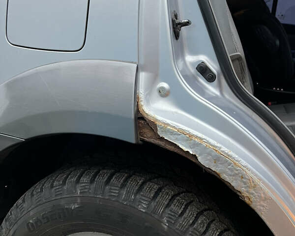 Сірий Кіа Соренто, об'ємом двигуна 2.5 л та пробігом 302 тис. км за 6100 $, фото 43 на Automoto.ua