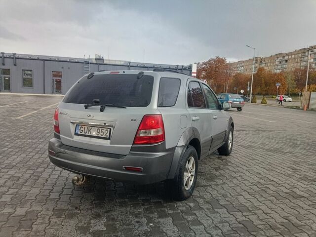 Серый Киа Соренто, объемом двигателя 2.5 л и пробегом 270 тыс. км за 3650 $, фото 3 на Automoto.ua