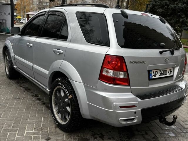Сірий Кіа Соренто, об'ємом двигуна 2.4 л та пробігом 245 тис. км за 5500 $, фото 3 на Automoto.ua