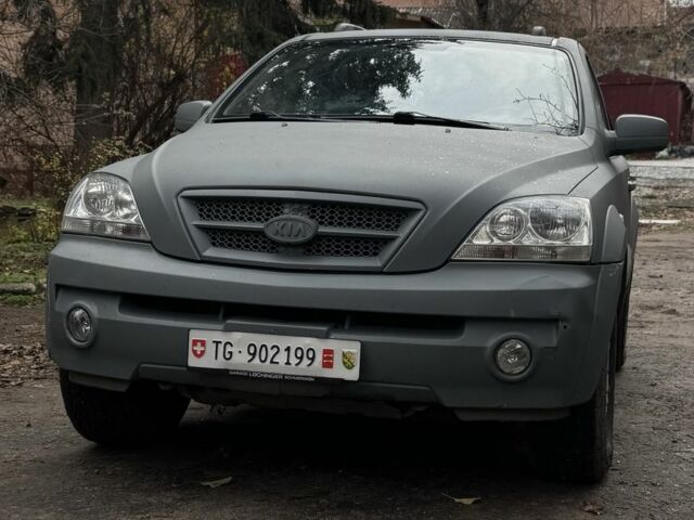 Серый Киа Соренто, объемом двигателя 0 л и пробегом 258 тыс. км за 4500 $, фото 1 на Automoto.ua
