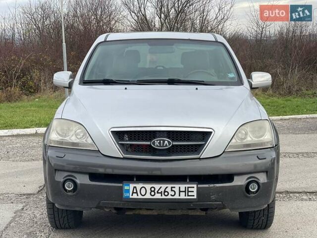 Серый Киа Соренто, объемом двигателя 2.5 л и пробегом 274 тыс. км за 3700 $, фото 9 на Automoto.ua