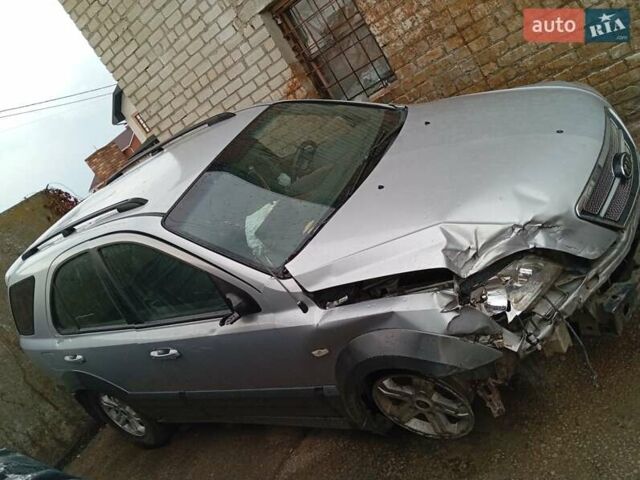 Киа Соренто 2004 в Житомире на Automoto.ua Серый Киа Соренто, объемом двигателя 2.5 л и пробегом 250 тыс. км за 2800 $, фото 4 на Automoto.ua