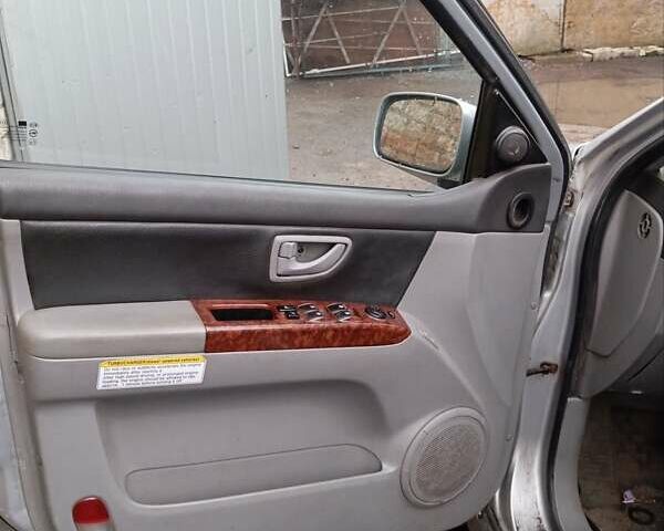 Киа Соренто 2004 в Житомире на Automoto.ua Серый Киа Соренто, объемом двигателя 2.5 л и пробегом 250 тыс. км за 2800 $, фото 10 на Automoto.ua