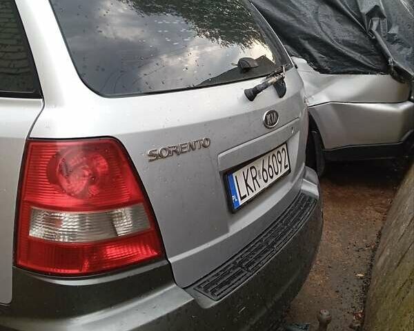 Киа Соренто 2004 в Житомире на Automoto.ua Серый Киа Соренто, объемом двигателя 2.5 л и пробегом 250 тыс. км за 2800 $, фото 6 на Automoto.ua