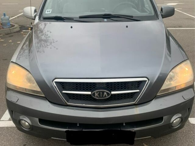 Серый Киа Соренто, объемом двигателя 0 л и пробегом 300 тыс. км за 3509 $, фото 2 на Automoto.ua