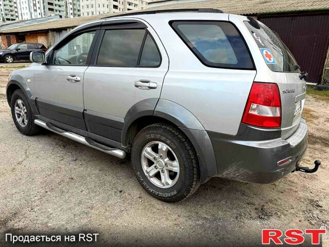 Серый Киа Соренто, объемом двигателя 3.5 л и пробегом 310 тыс. км за 3700 $, фото 2 на Automoto.ua