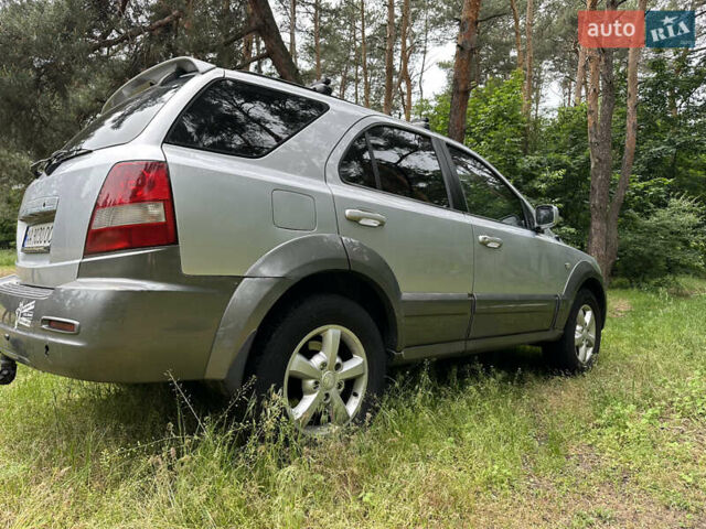 Сірий Кіа Соренто, об'ємом двигуна 2.5 л та пробігом 330 тис. км за 6100 $, фото 11 на Automoto.ua