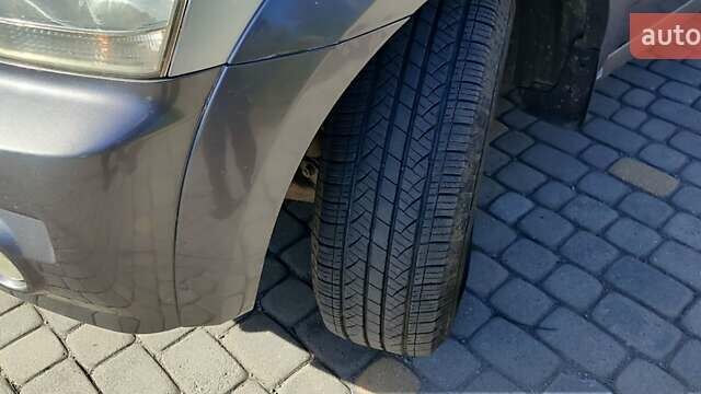 Киа Соренто 2004 в Ужгороде на Automoto.ua Серый Киа Соренто, объемом двигателя 2.5 л и пробегом 303 тыс. км за 7500 $, фото 1 на Automoto.ua