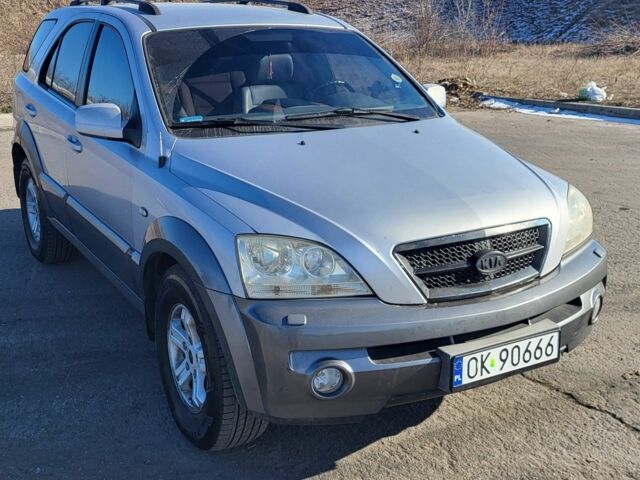 Сірий Кіа Соренто, об'ємом двигуна 2.5 л та пробігом 293 тис. км за 4500 $, фото 5 на Automoto.ua