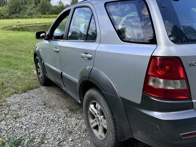 Серый Киа Соренто, объемом двигателя 0 л и пробегом 245 тыс. км за 3500 $, фото 3 на Automoto.ua