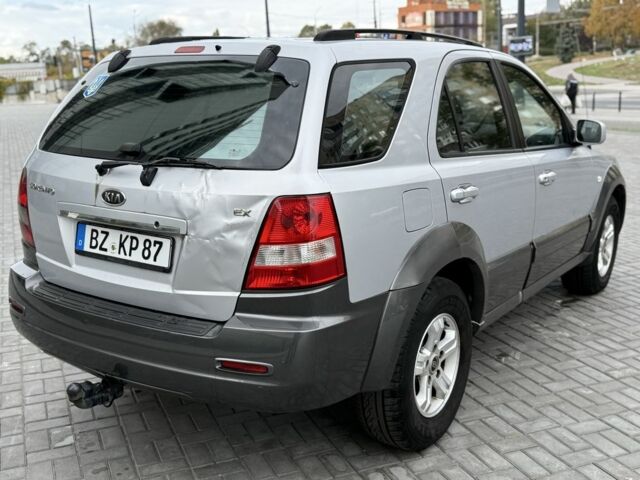 Кіа Соренто 2004 у Дніпро (Дніпропетровську) на Automoto.ua Сірий Кіа Соренто, об'ємом двигуна 2.5 л та пробігом 275 тис. км за 2999 $, фото 2 на Automoto.ua